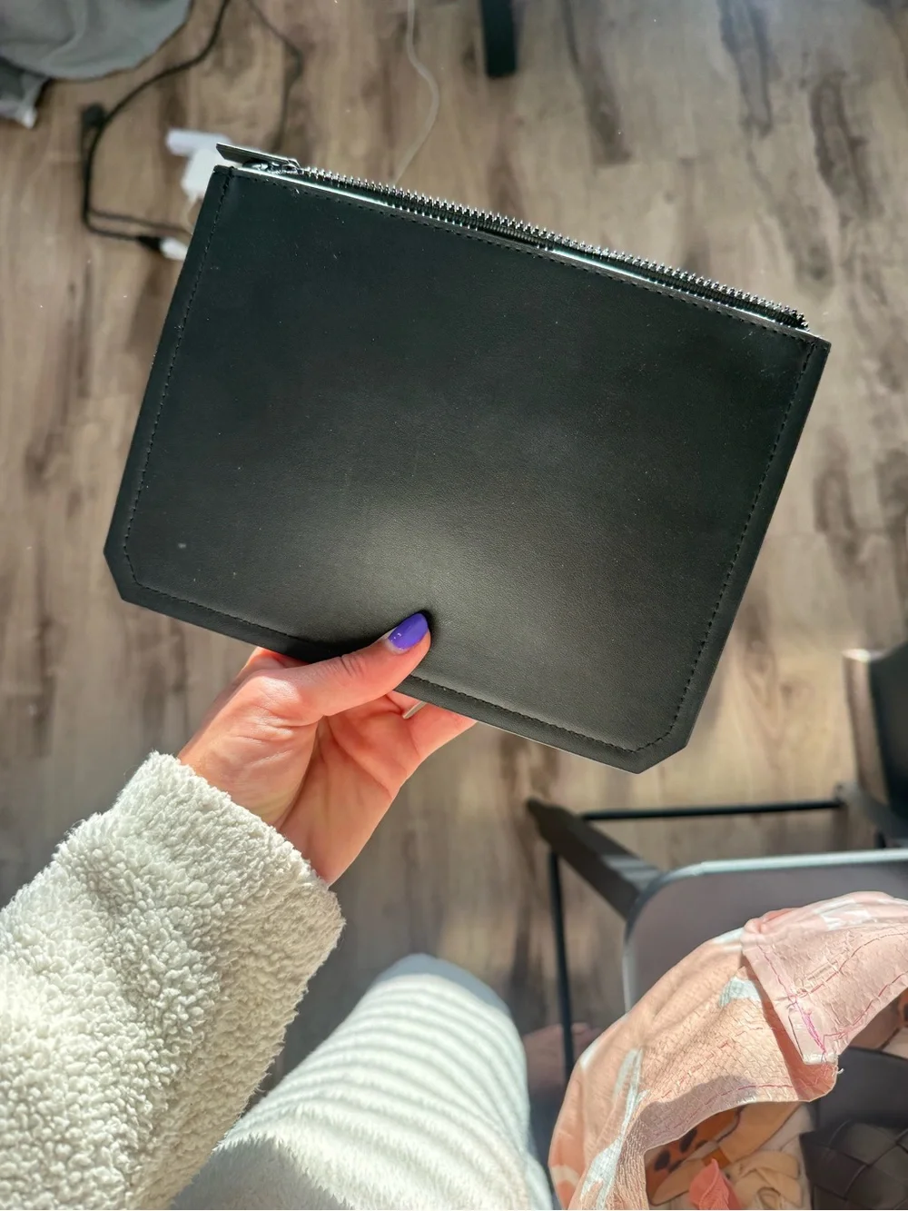 Yves Saint Laurent Black Leather Zip Wristlet Clutch - Picture 2 of 2